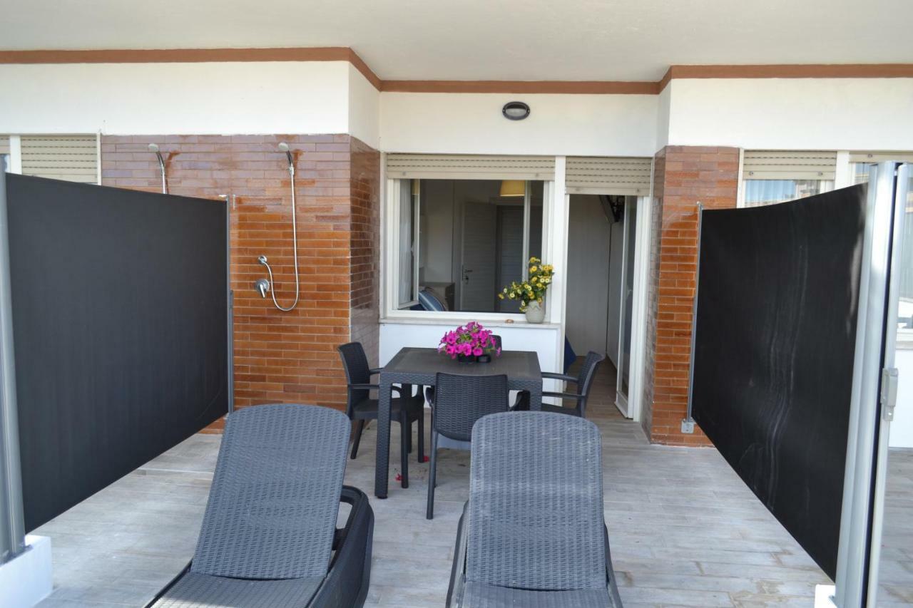 فورميا B&B Lineablu المظهر الخارجي الصورة