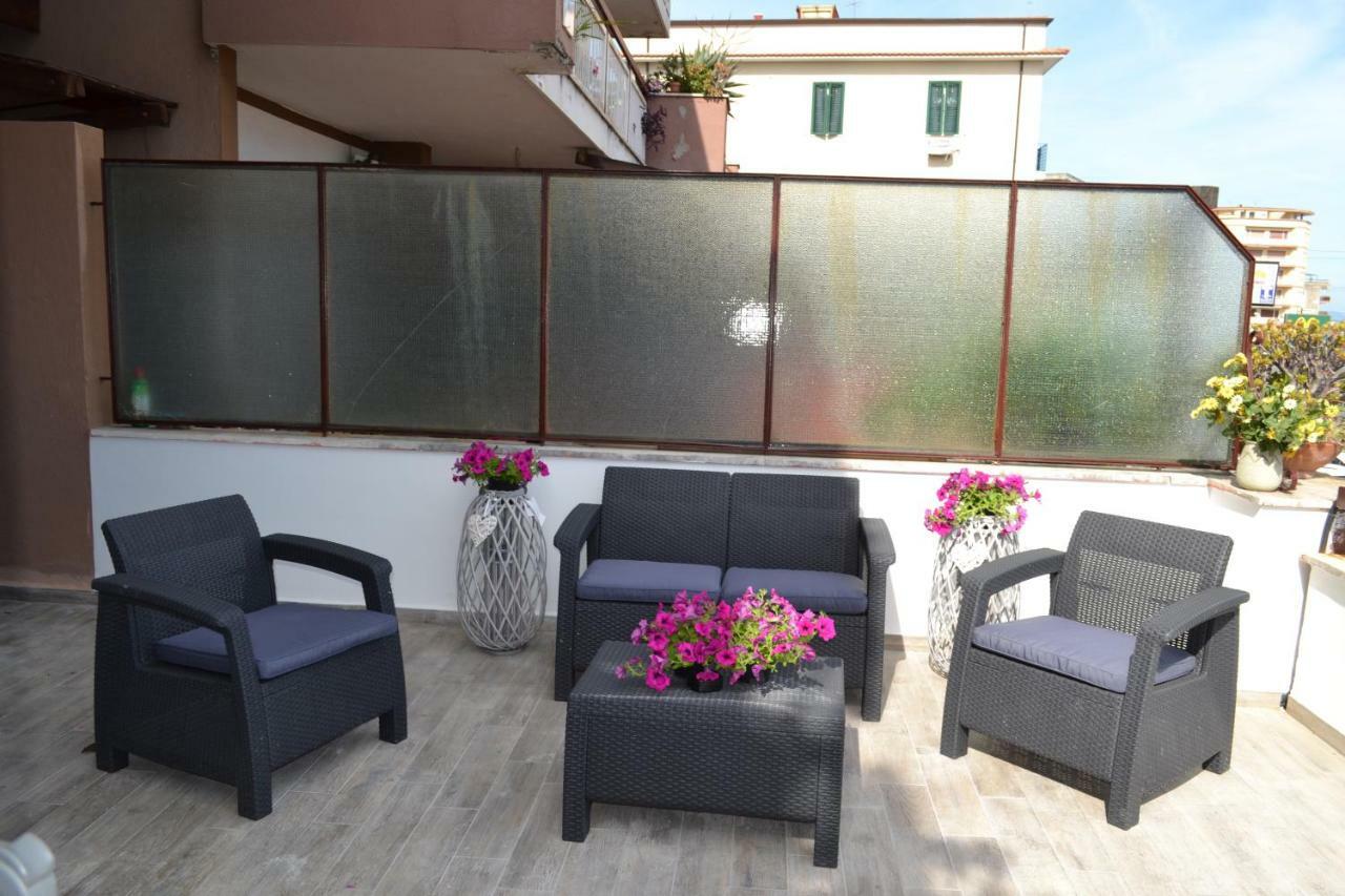فورميا B&B Lineablu المظهر الخارجي الصورة